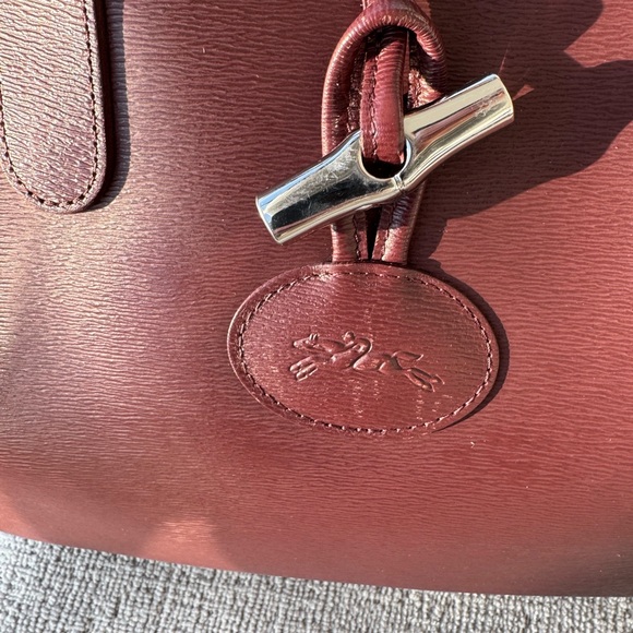 Longchamp Roseau Elegant Burgundy and Red interior Leather Tote Bag - Picture 4 of 8